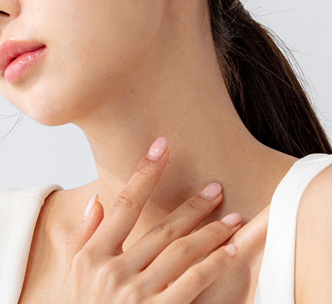 <b>Apakah Neck Lift Berisiko?</b> - gambar detail