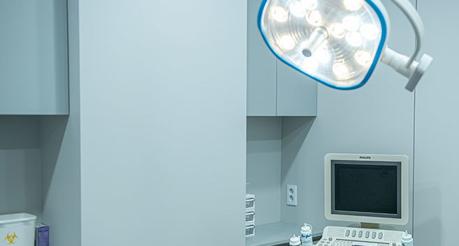 Transparent Surgeon Identification System - gambar detail