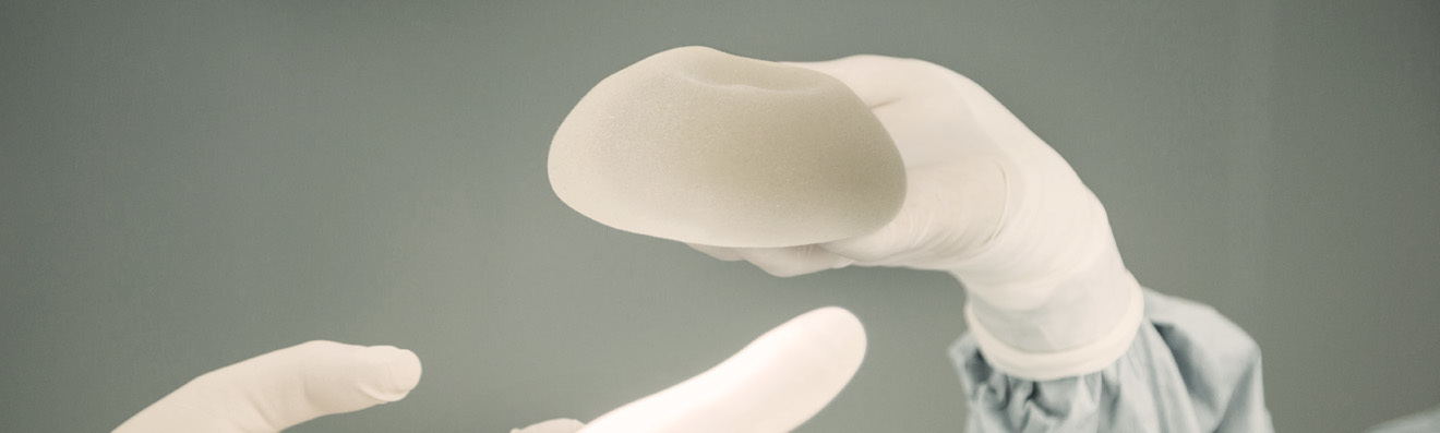 CASE 8. Implant Removal - procedure image