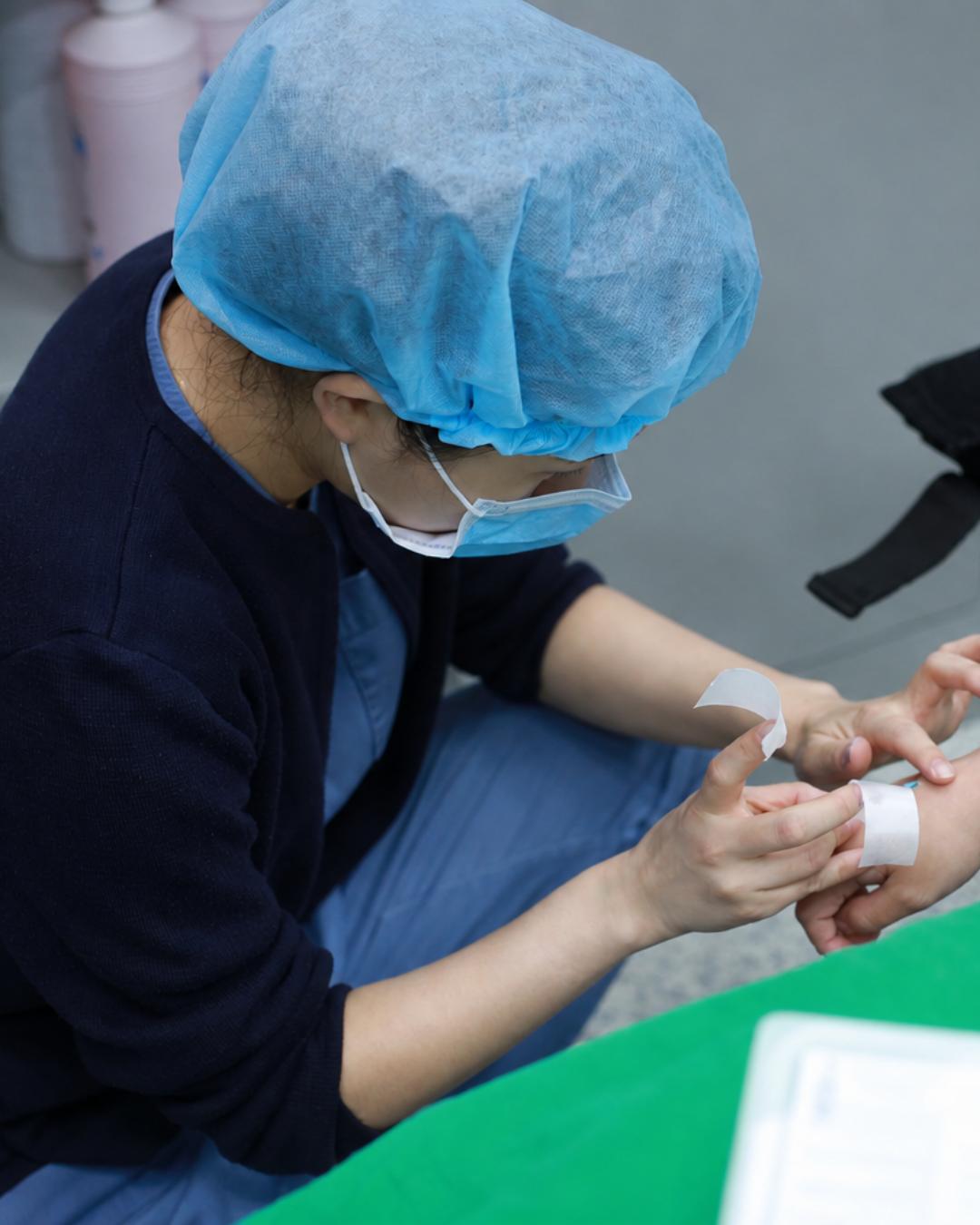 Nurse preparing a patient for surgery at NANA Plastic Surgery, Seoul, Korea